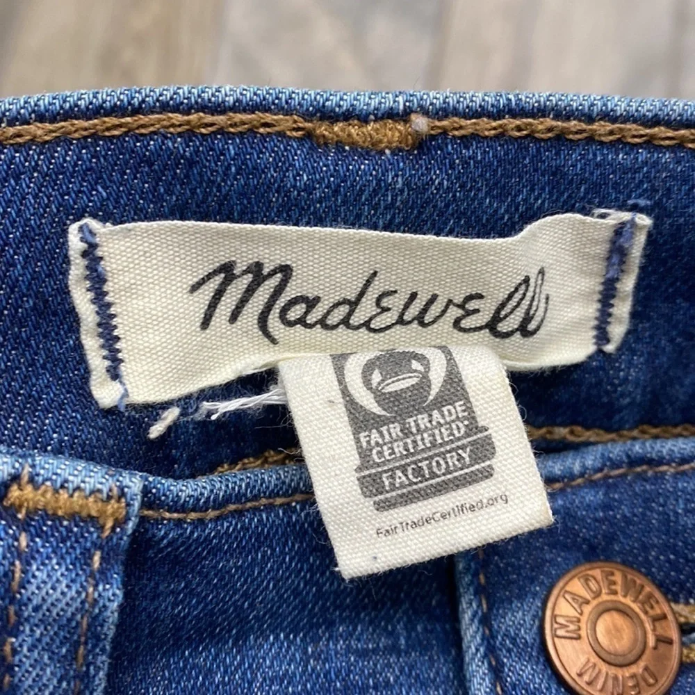 Madewell 10” high rise skinny raw hem jeans size 25.